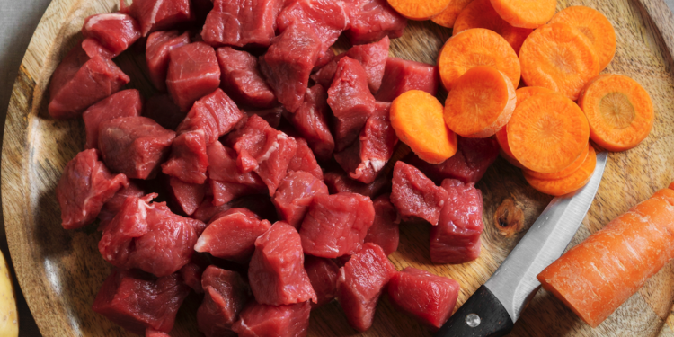 Mix Recipe ~ Ground Beef, Carrots & Kibble